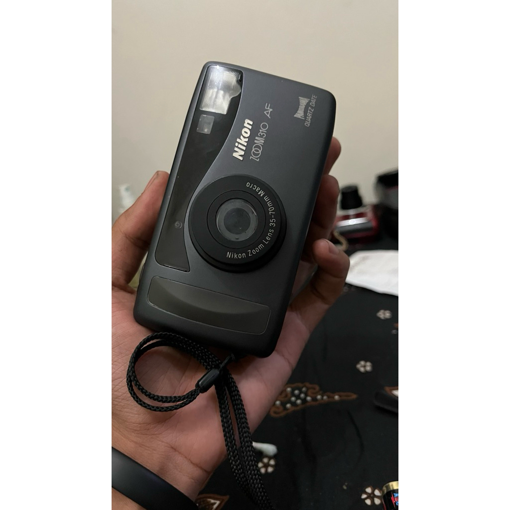 Nikon Zoom 310 AF