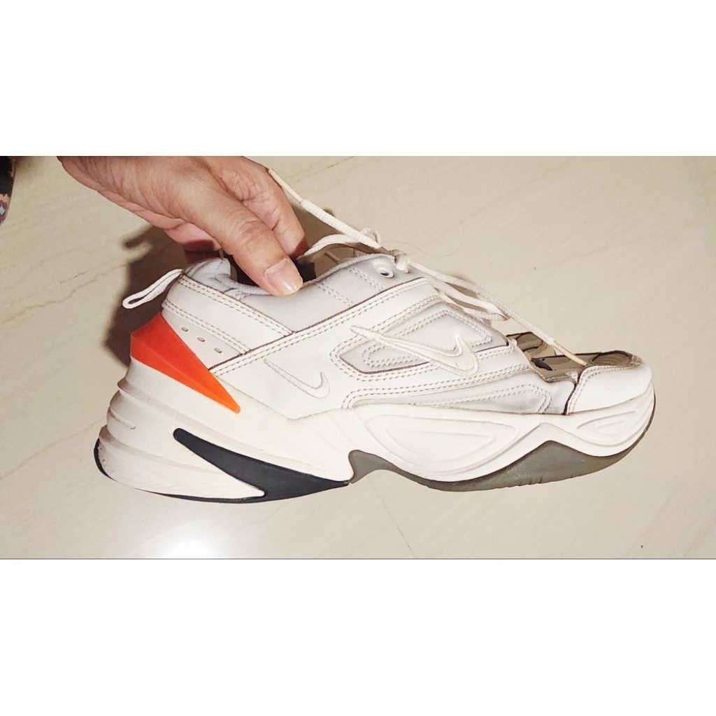Preloved Sepatu Casual / Sneakers / Sepatu Olahraga The Nike M2K Tekno Phantom Orange