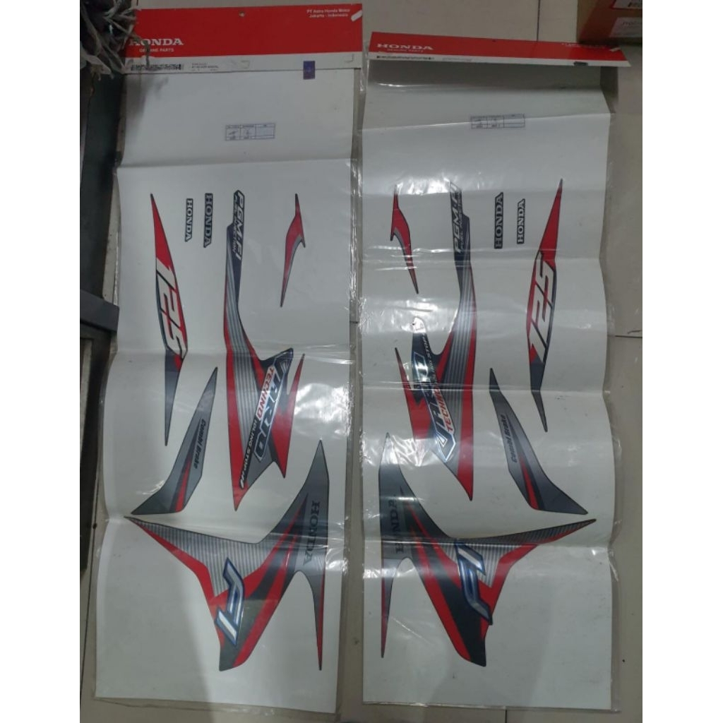 871X0KZRB30ZAL & 871X0KZRB30ZAR / STRIPE SET VARIO 125 KZR