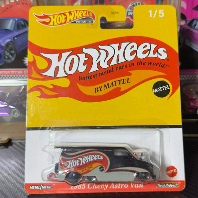 Hot wheels Premium 1985 Chevy Astro Van ©️2022 Mattel