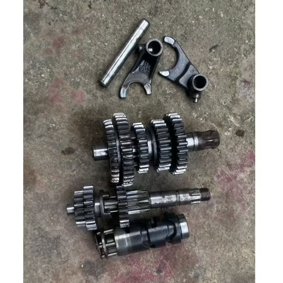 Rasio F1zr Fizr F1z r full clutch original copotan 2004 kode 4WH