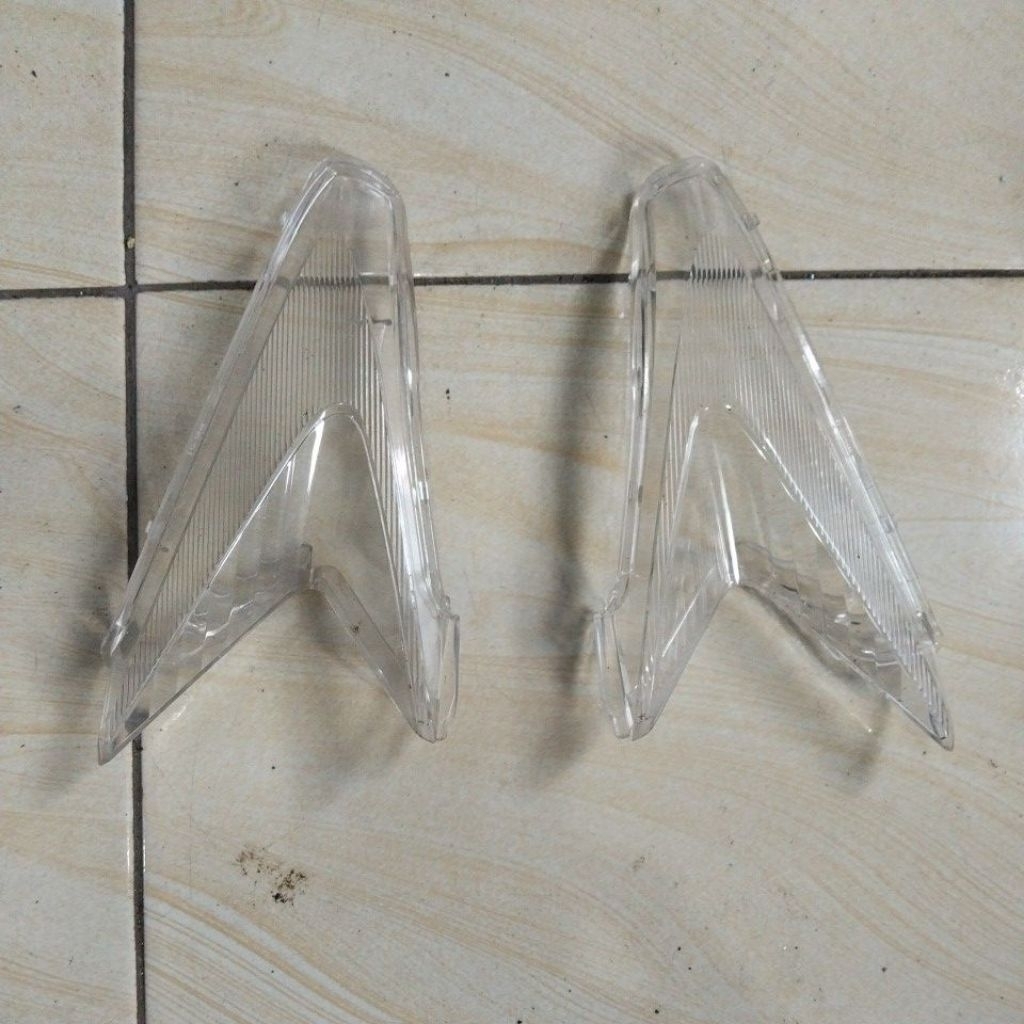 Mika kaca lampu sein belakang Honda vario 125