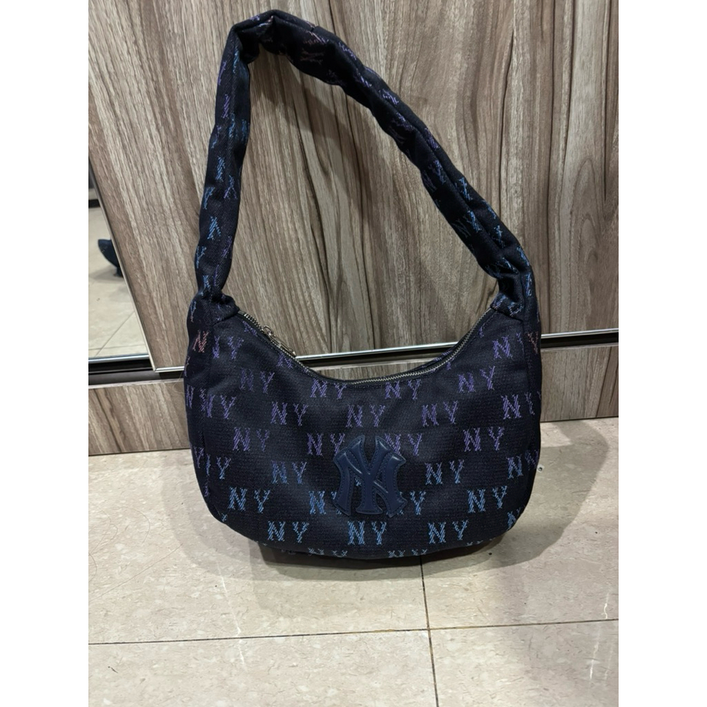 tas preloved MLB like new