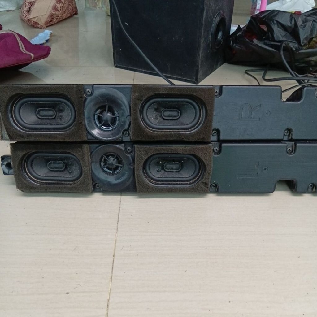 speaker 2 inchi model oval plus box t,5 cm l,40 cm original,harga sepasang,isi 6 speaker