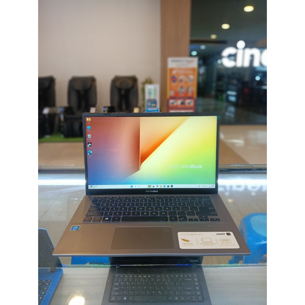 Asus Vivobook A412FA Intel Pentium Gold 5405 Ram 8GB SSD 512GB Layar 14" FHD KB Backlite Win 11 - Se