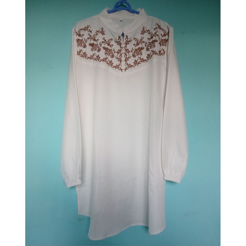 Tunik Renda