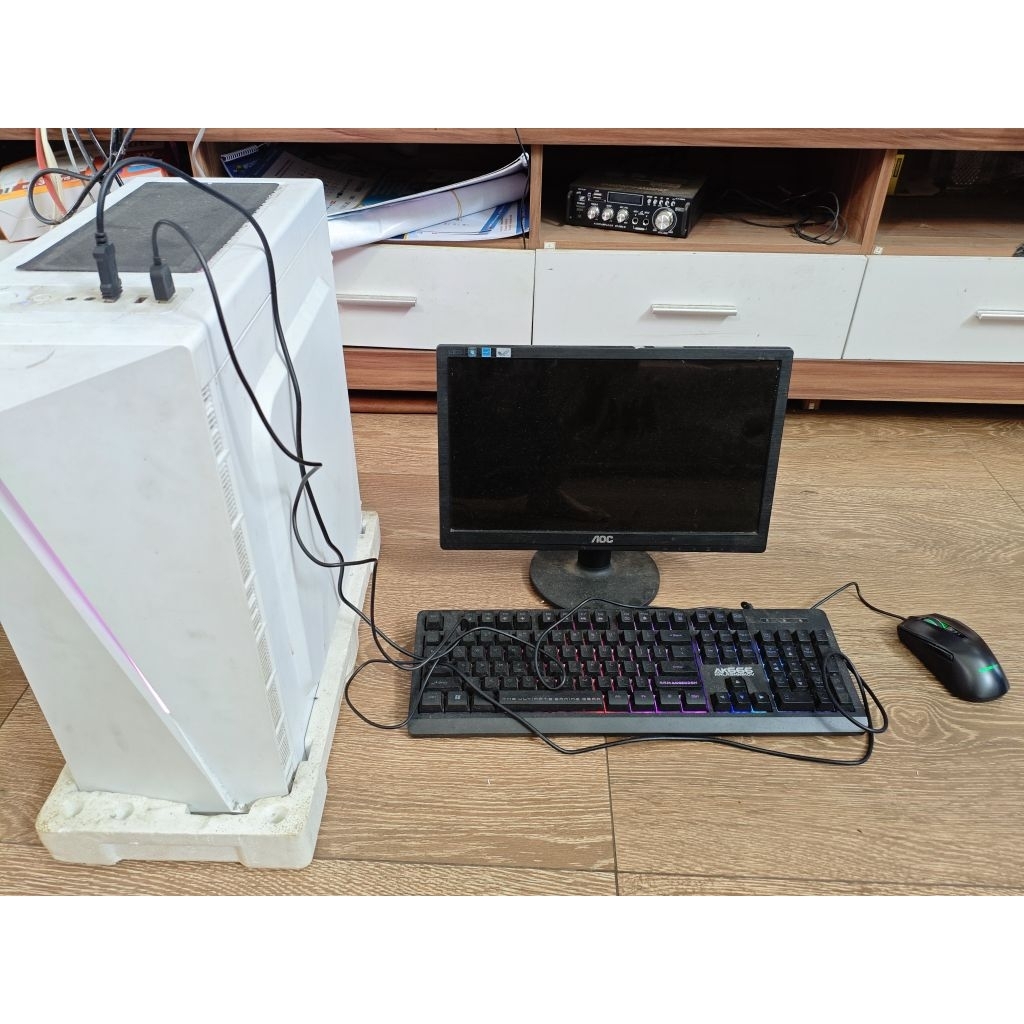 PC  bekas fullset second cocok untuk office, gaming tipis dsb