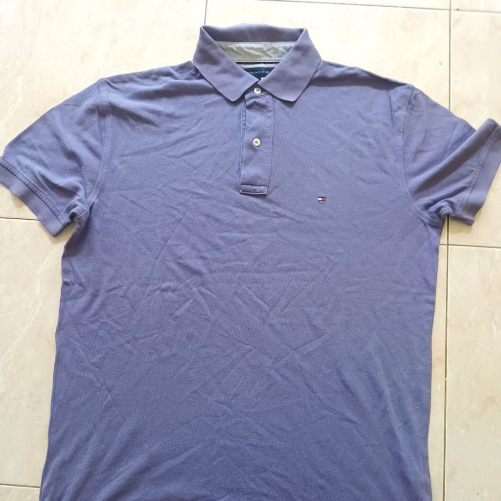 Kaos branded Tommy Hilfiger lengan pendek original second untuk Pria dan Wanita