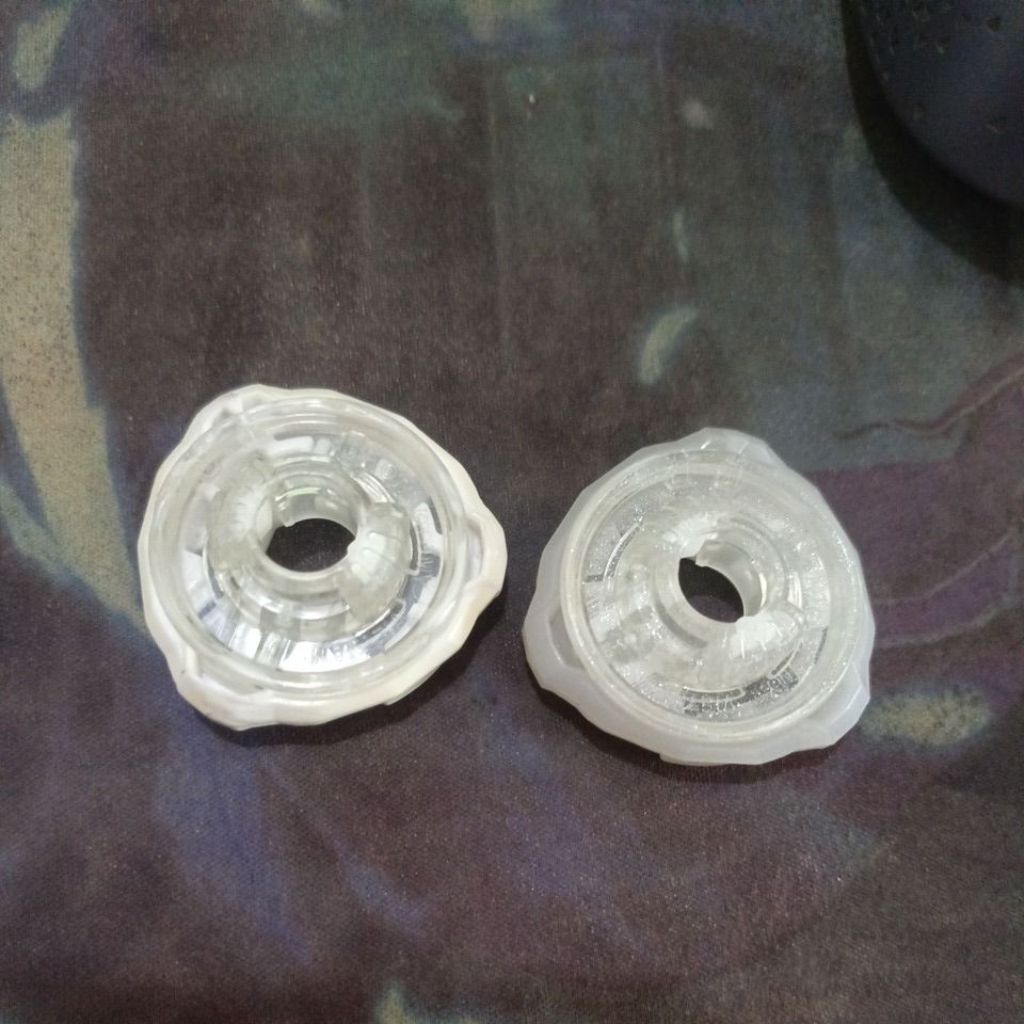 Ratchet 3-80 beyblade x