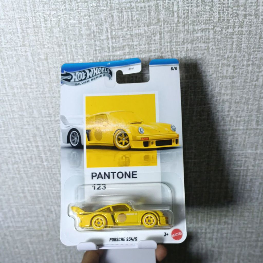 Hotwheels Porsche 934/5