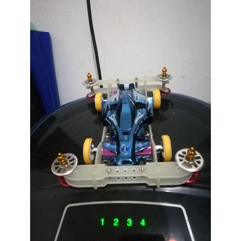 Auldey Club Cup 4wd Coach Car Avante