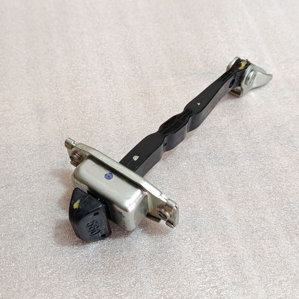 Stopper/Check Door Engsel Penahan Pintu Mobil Toyota Original