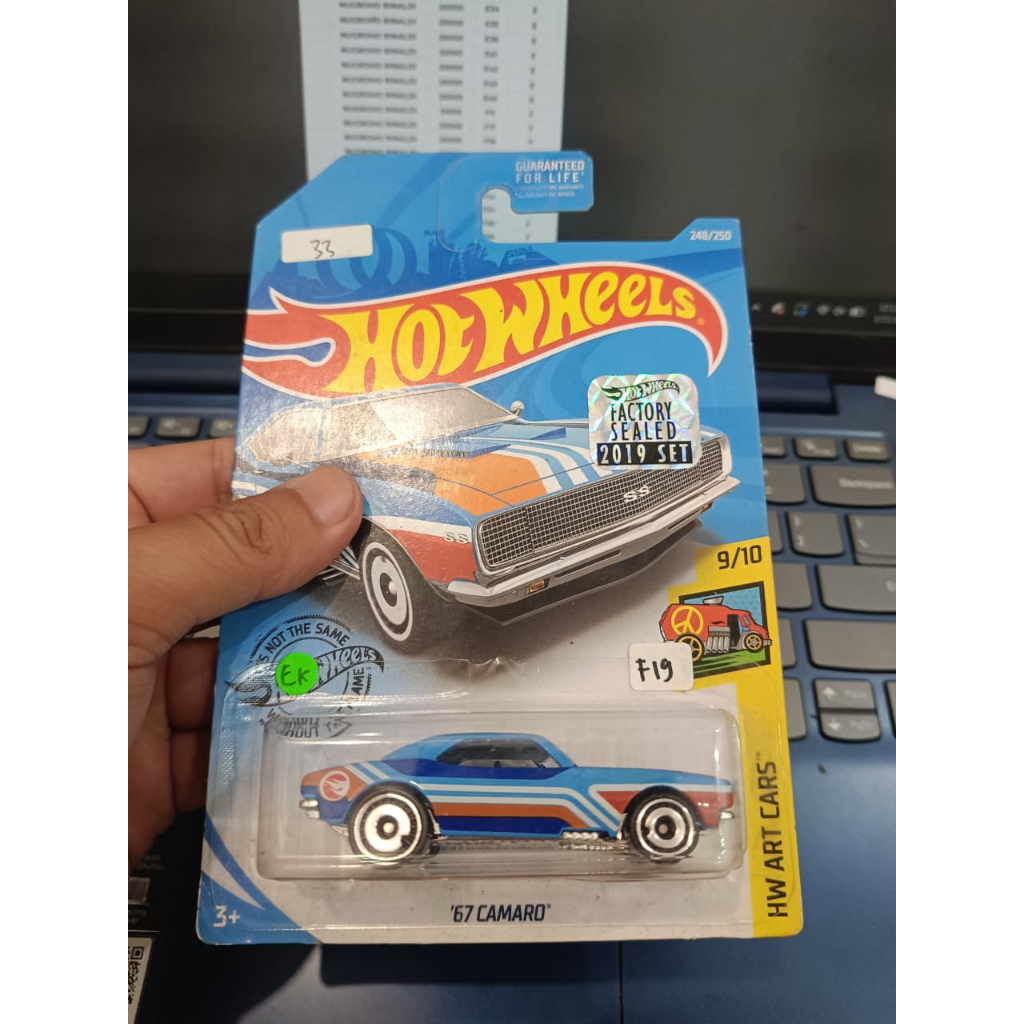 Hot wheels 67 camaro treasure hunt factory sealed