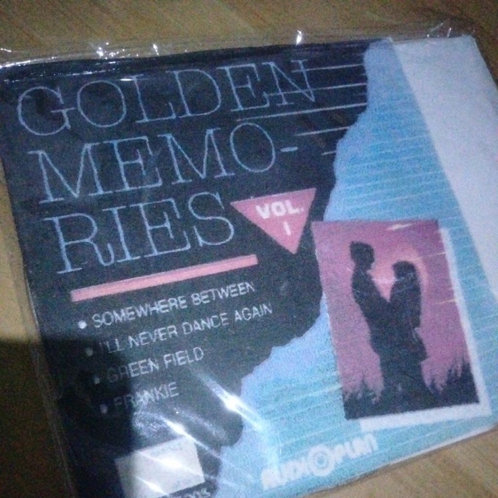 Compact disc"GOLDEN MEMORIES"