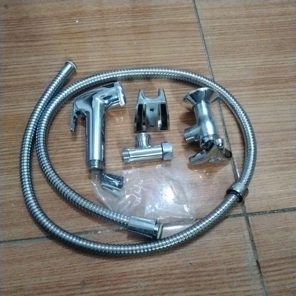 Paket lengkap jet shower cebok Toto stopkran dan T join Toto bekas original dan bergaransi