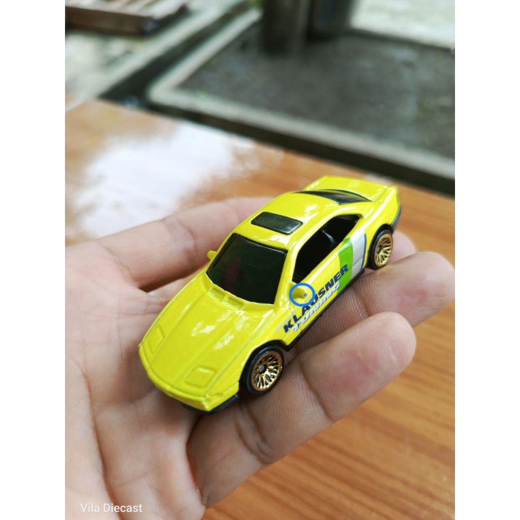 Hotwheels Bmw 850i loose giftpack