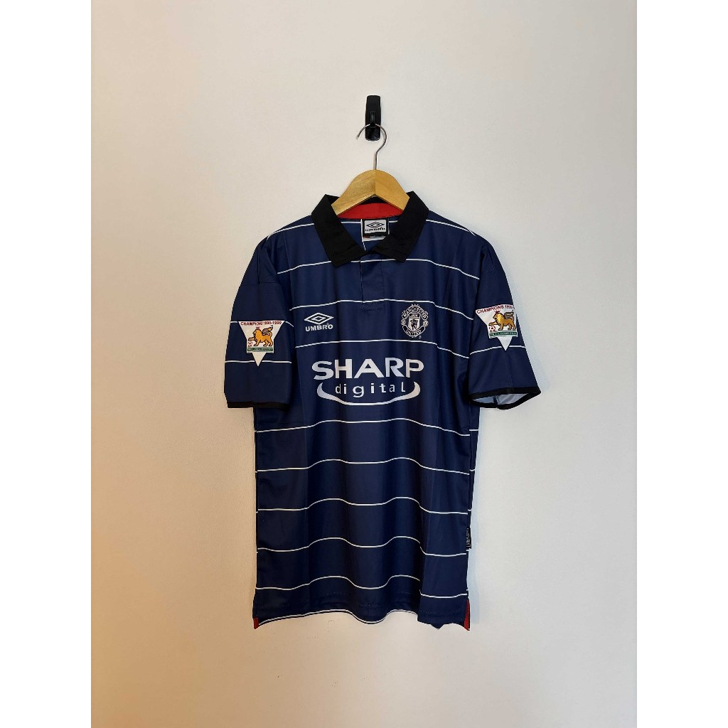 Jersey Manchester United Away 1999–2000 – Size M