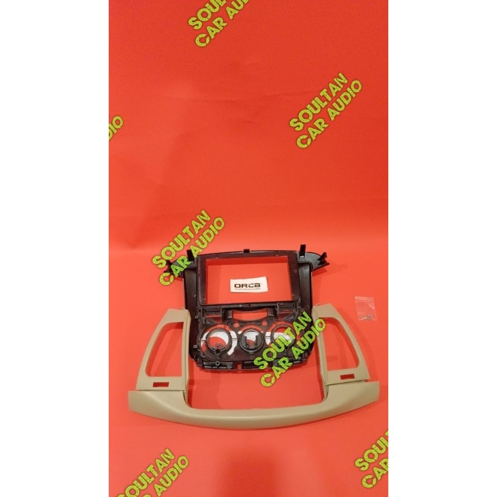 Frame head unit tv mobil android 10 inch mobil Innova G 2005-2010