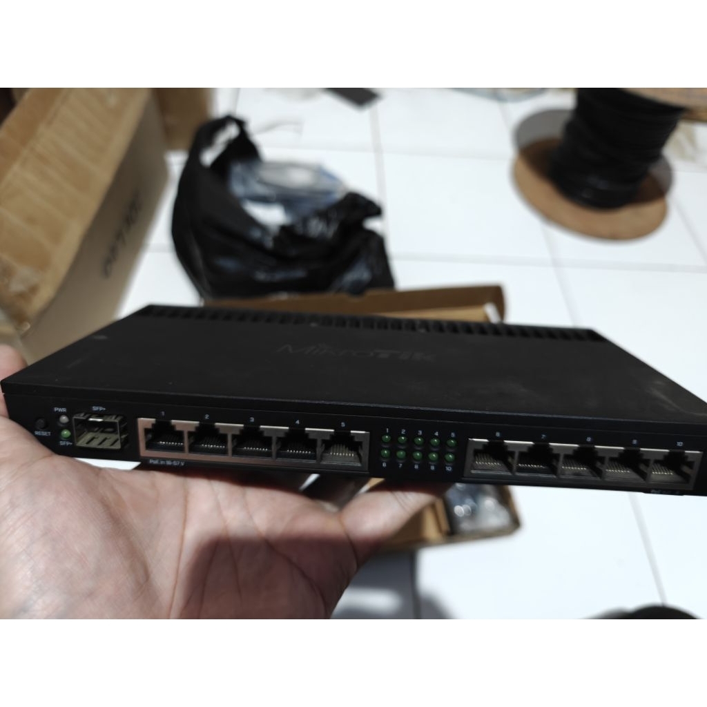 Mikrotik Rb4011 bekas normal v7, pemakaian pribadi