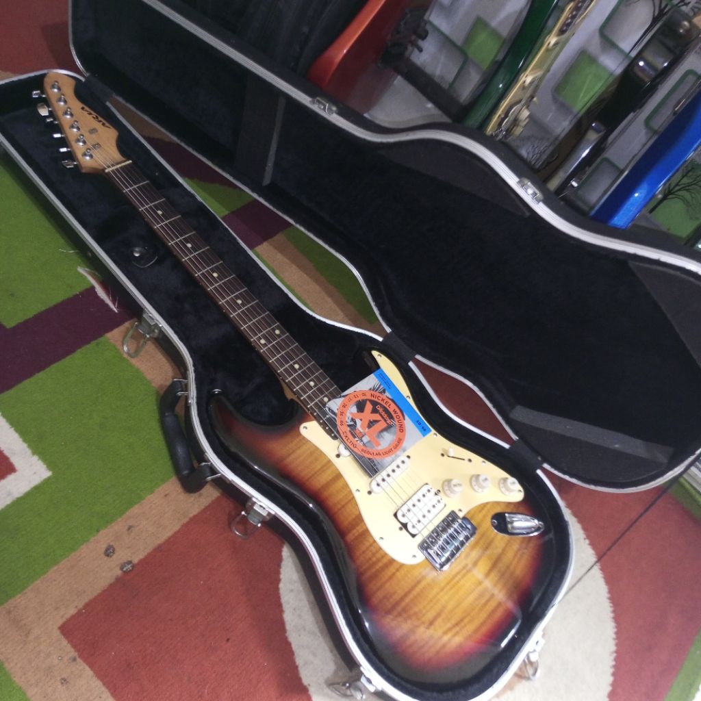 gitar second Aria stg 004 HSS original plus hardcase