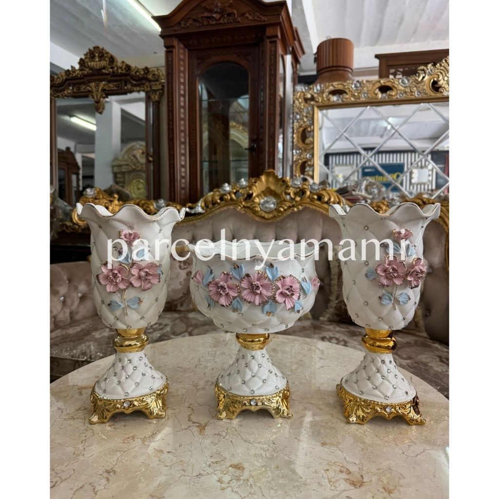 VAS BUNGA / TEMPAT BUAH KERAMIK MEWAH