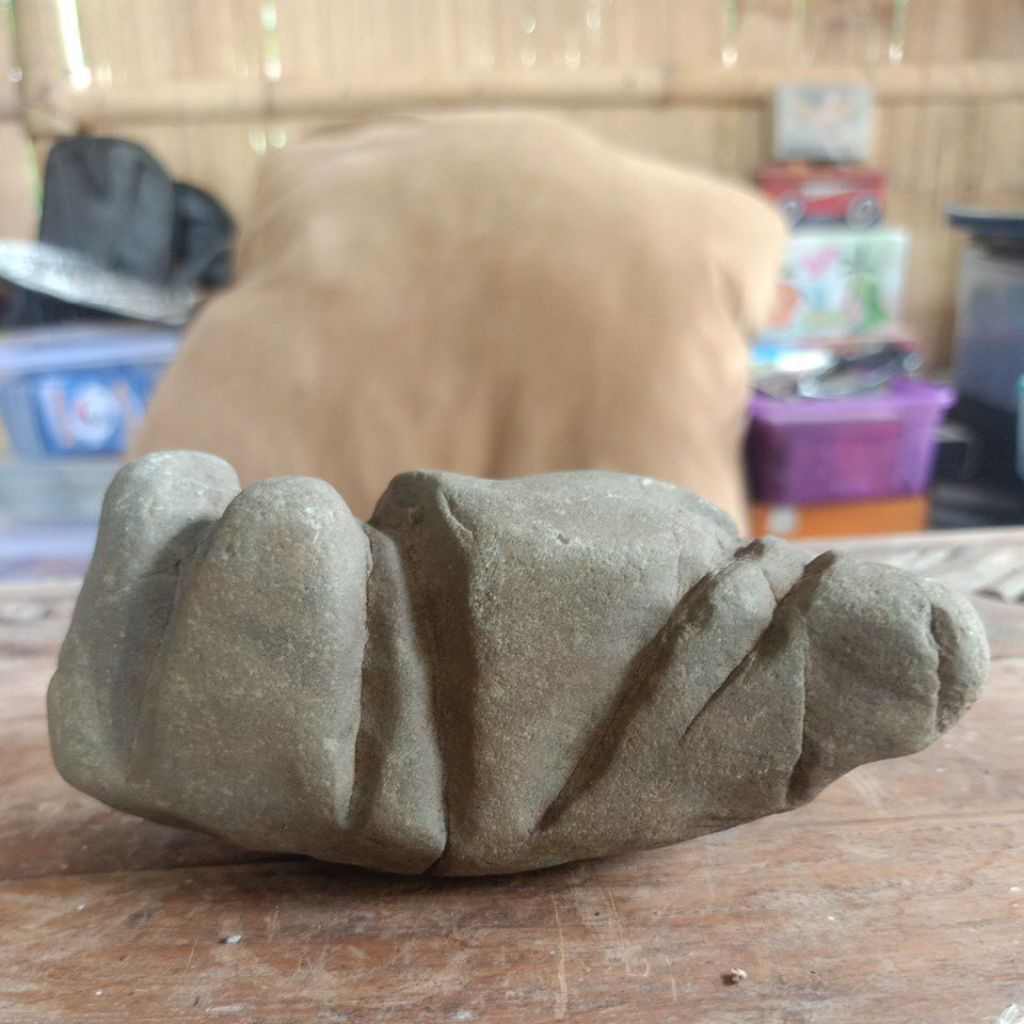 Suiseki / Asli Bentukan Alam / Temuan Sungai #11