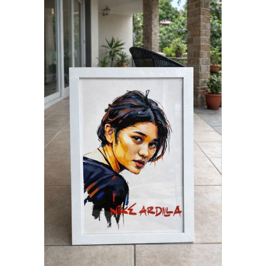 Poster Bingkai Grafis Nike Ardilla ukuran A3