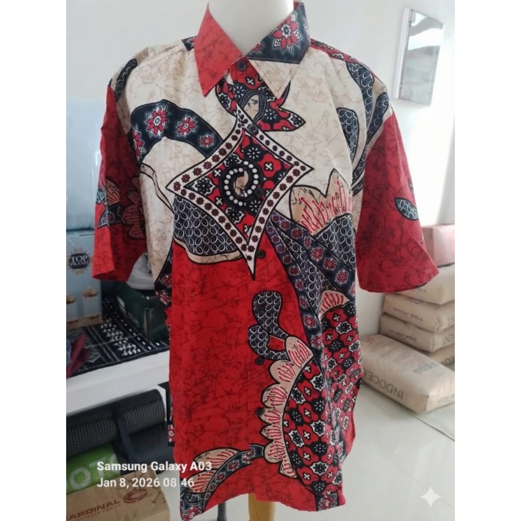 KEMEJA BATIK PRIA SETENGAH LENGAN
