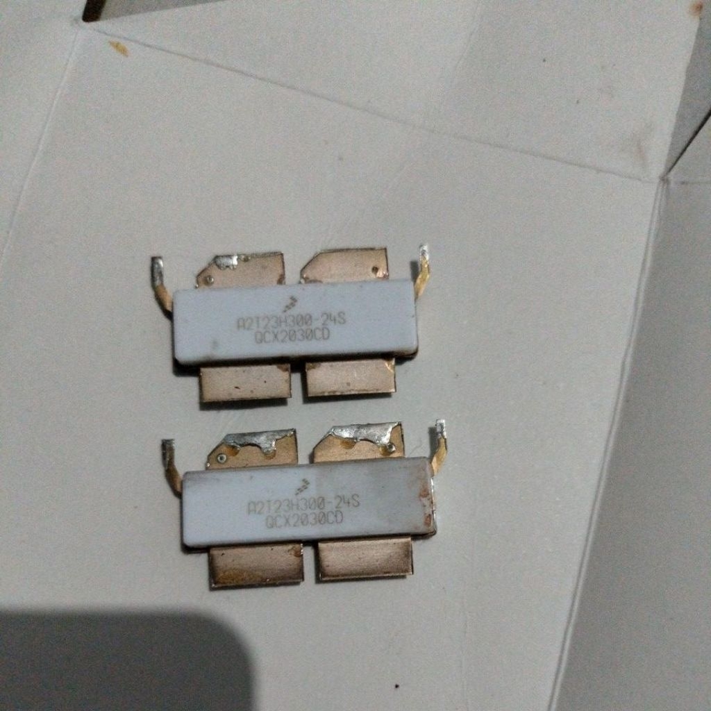 mosfet RF A2T23H300-24s