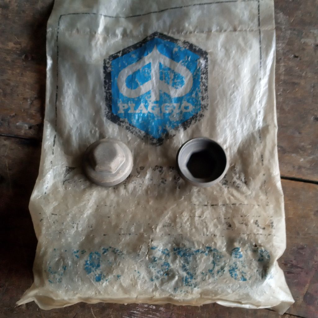 Mur tutup as pala babi Vespa Super Sprint VBB VNB VGLB VBA GL original NOS