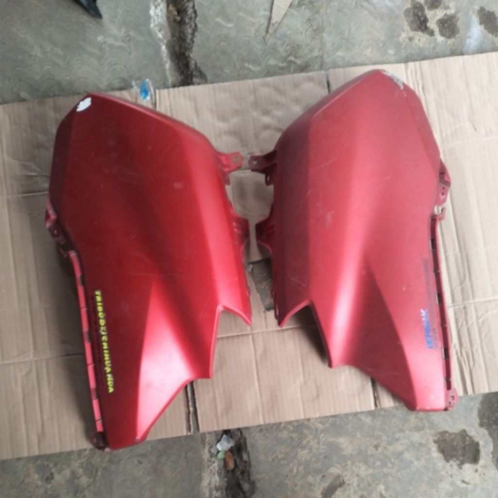 BODY COWLING SAYAP SAMPING NMAX NEW BEKAS ORI