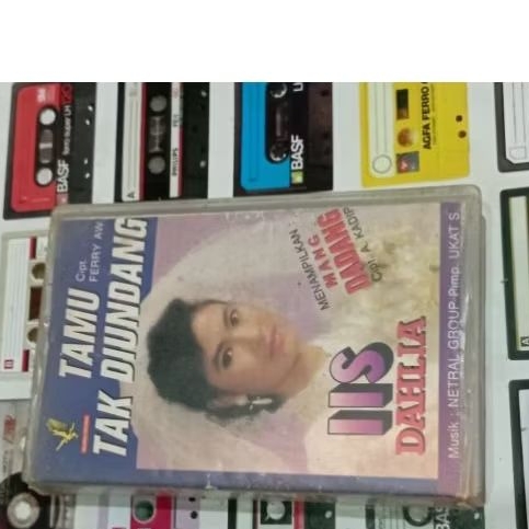 KASET IIS DAHLIA ALBUM TAMU TAK DIUNDANG