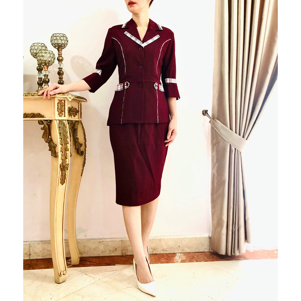 Blazer wanita set. one set blazer wanita kantor. Setelan blazer Gruciani. Setelan Kantor Wanita. Set