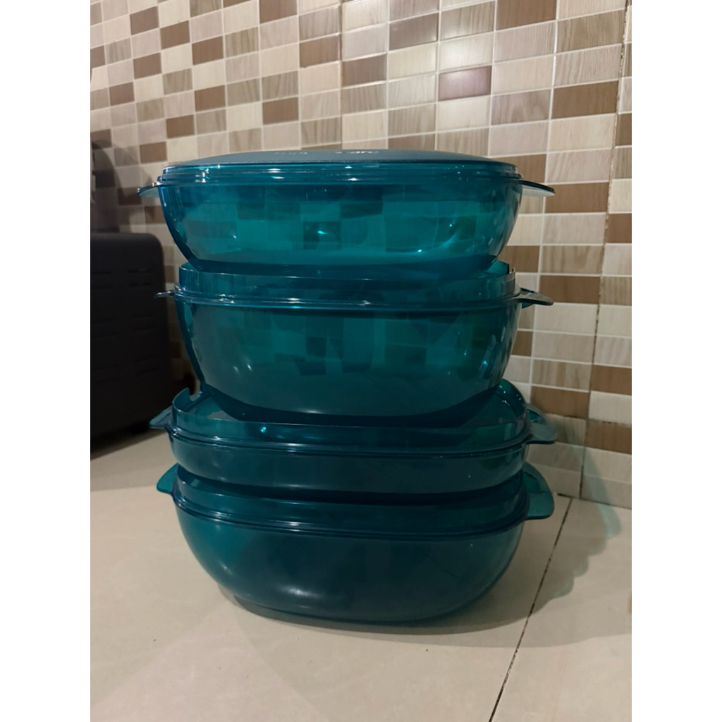 Tupperware Classy Crystalline Serving Collection Set