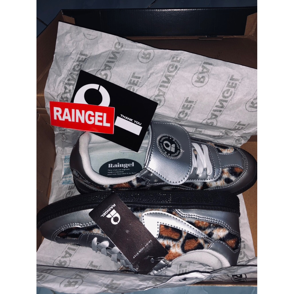 Sepatu raingel leopard