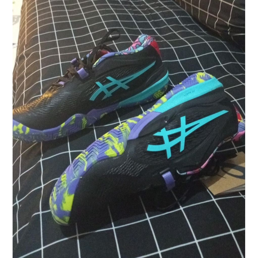 Sepatu Running Pria -> Asics Novablast X Padel Premium