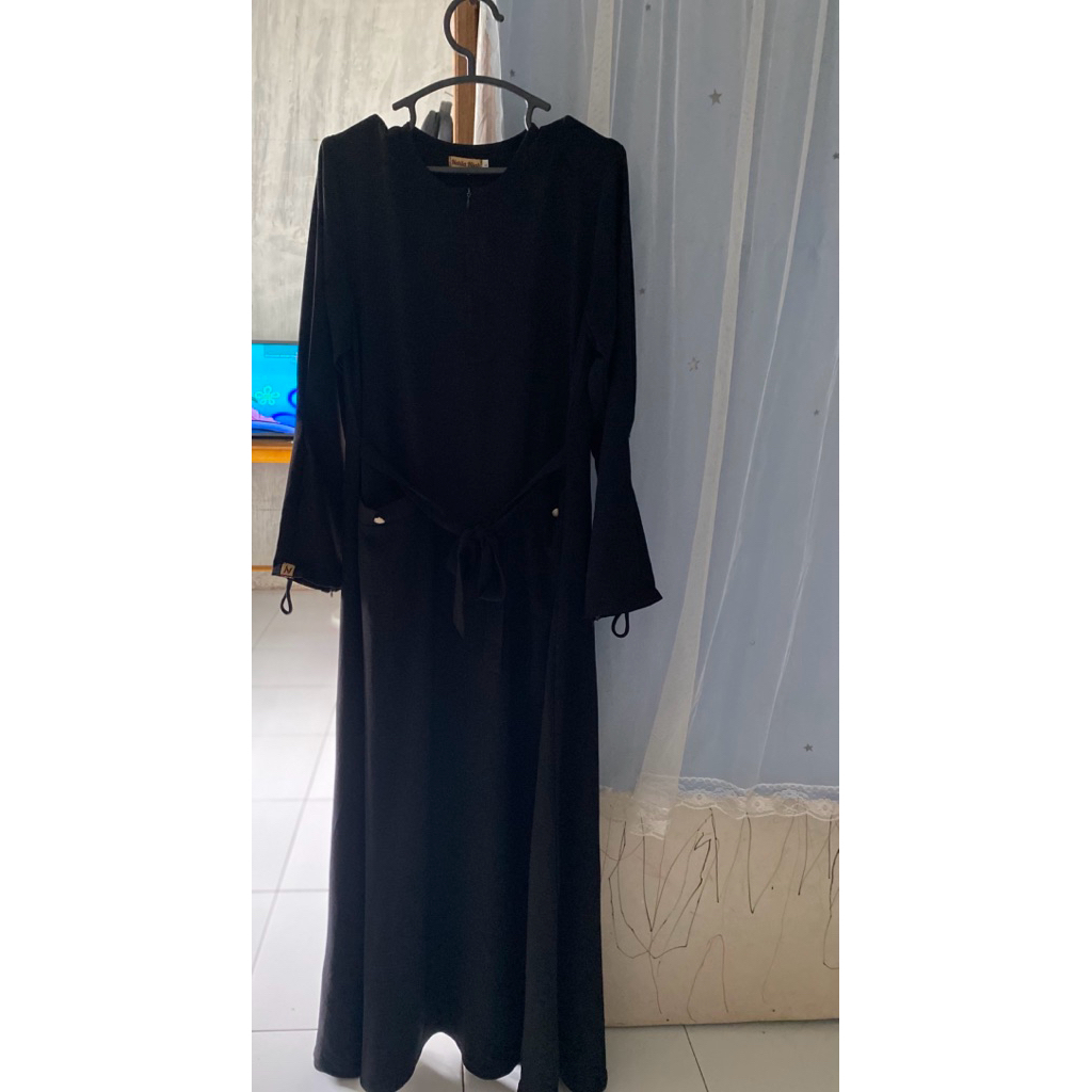 PRELOVED GAMIS NABILA HIJAB