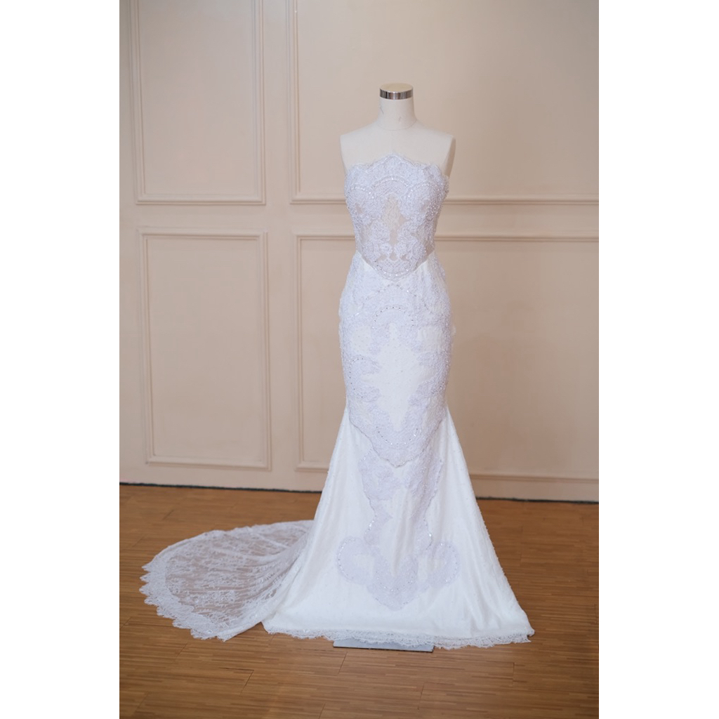 wedding gown white premium/ wedding gown mermaid premium