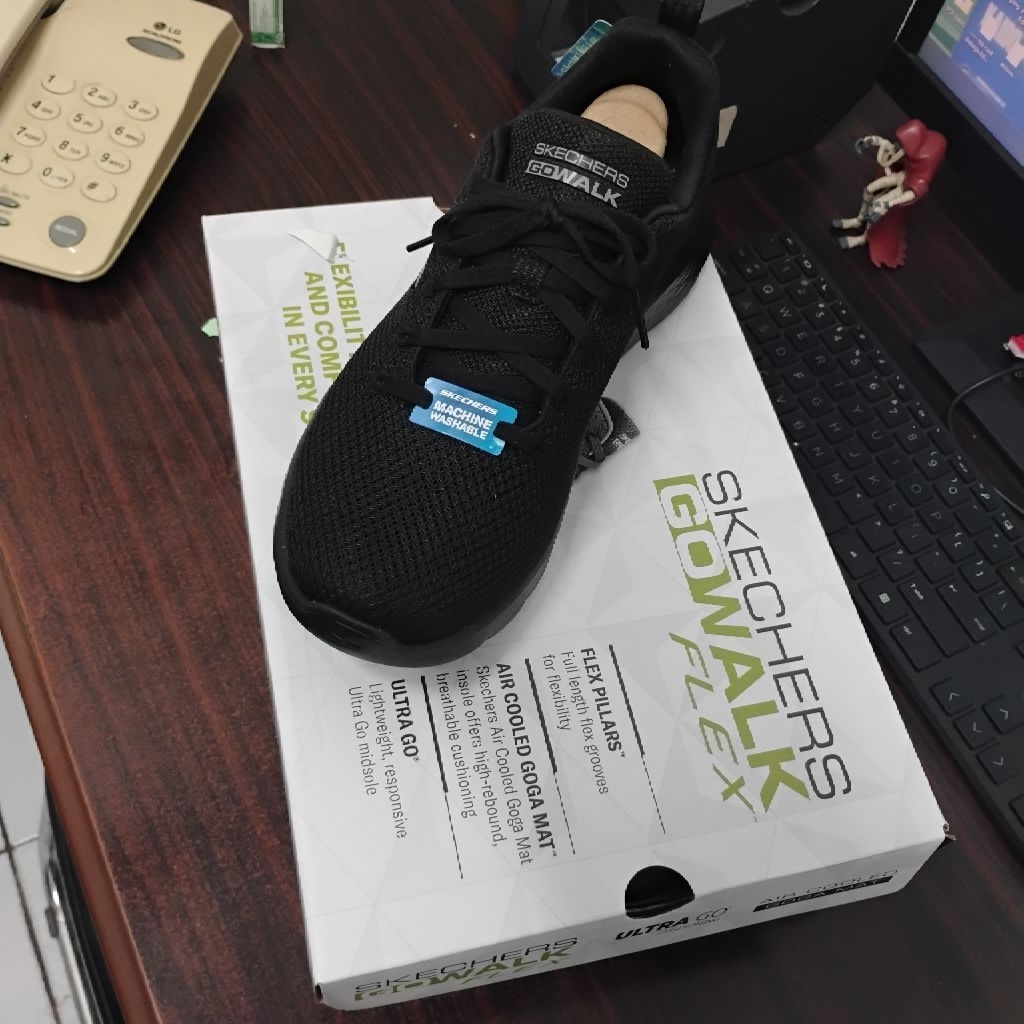 Sepatu Skechers original Mens Black