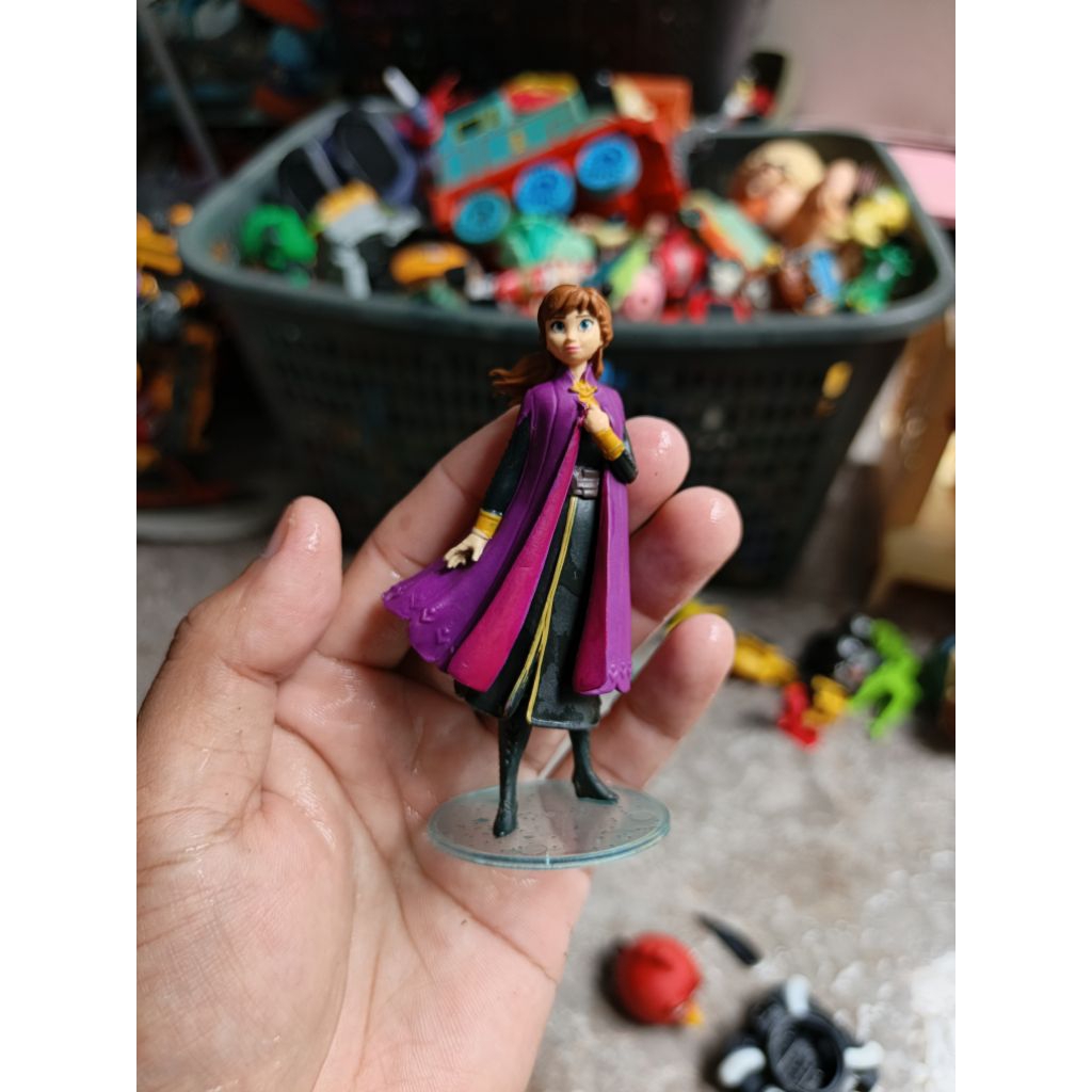 figure princess anna frozen 2