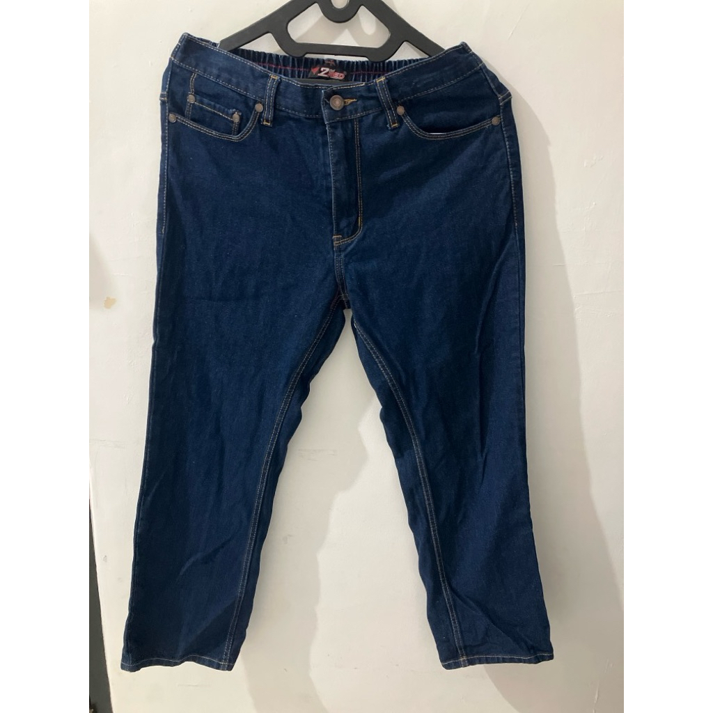 mom jeans 2nd red preloved size M
