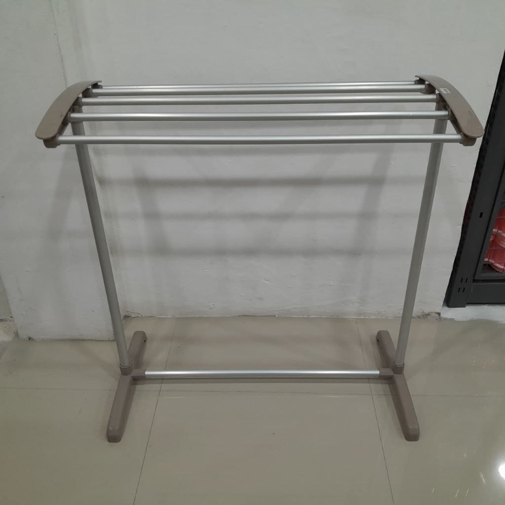 Rak Handuk / Gantungan Handuk / Jemuran Handuk / Rak Handuk Berdiri / Stand Handuk Aluminium