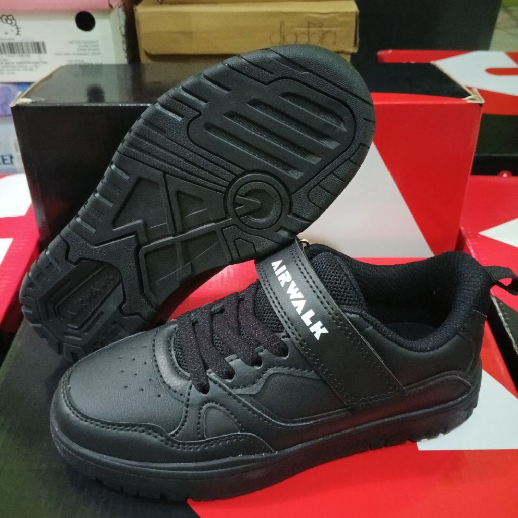 Airwalk dion jr (hitam) 100% original