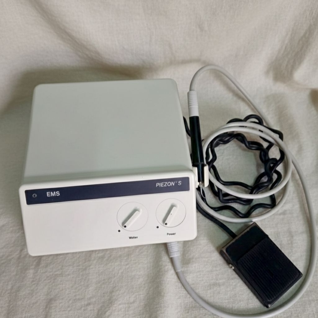 Alat Dental Unit Scaler ultrasonik EMS PIEZON S (Second Condition)