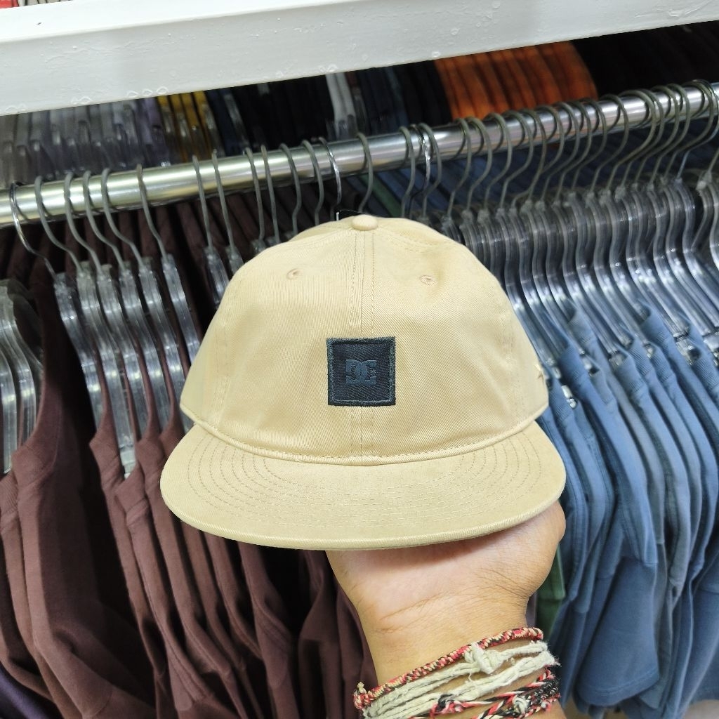 Topi DC 1994 Strapback Khaki Original