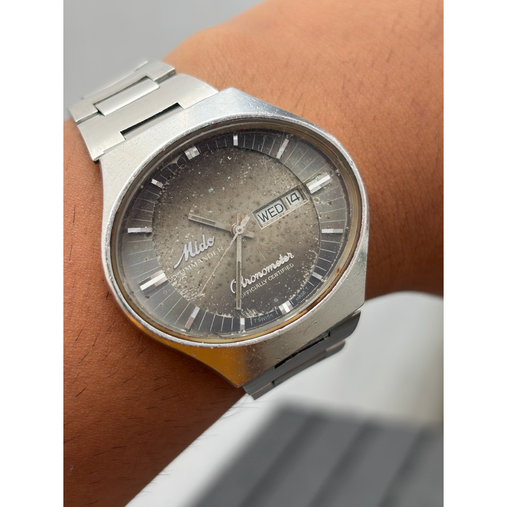 MIDO COMMANDER CHRONOMETER DAYDATE