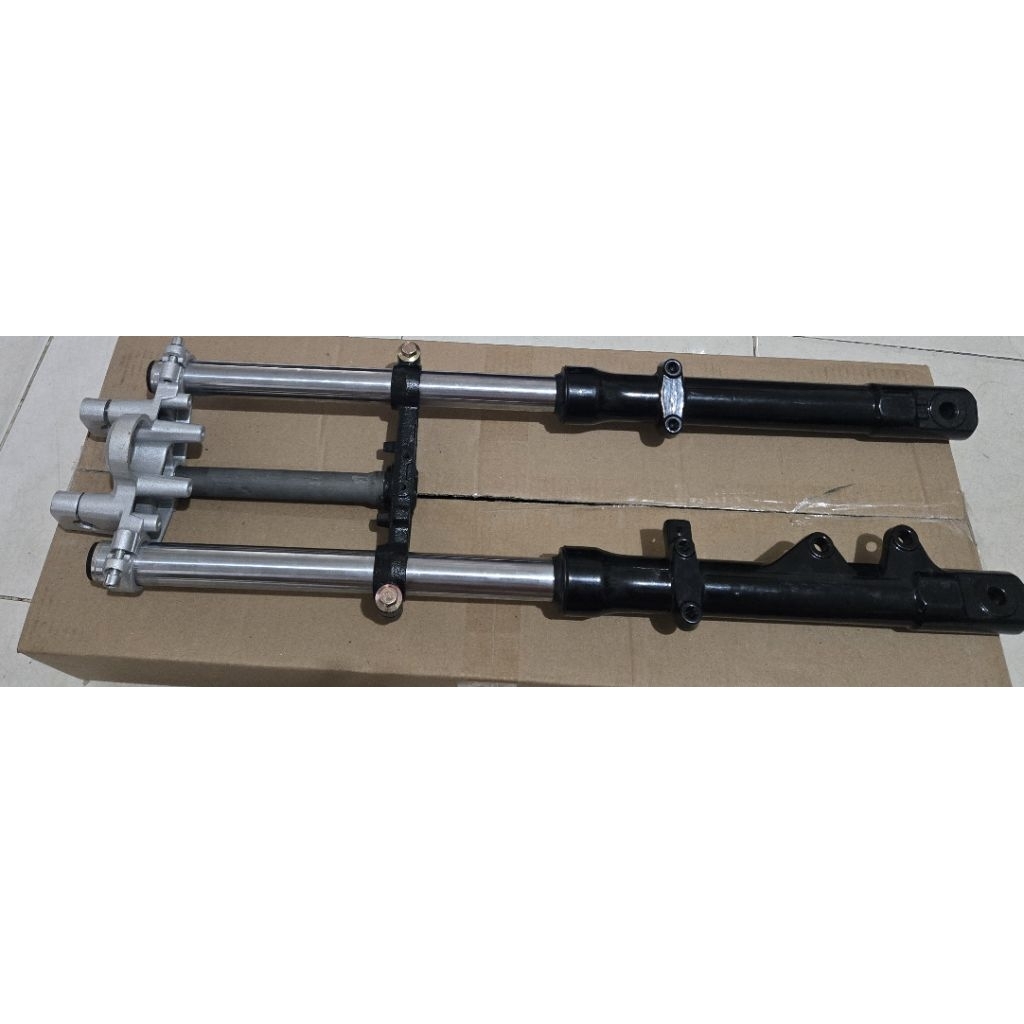 shock depan Vixion old/shock depan Vixion lama