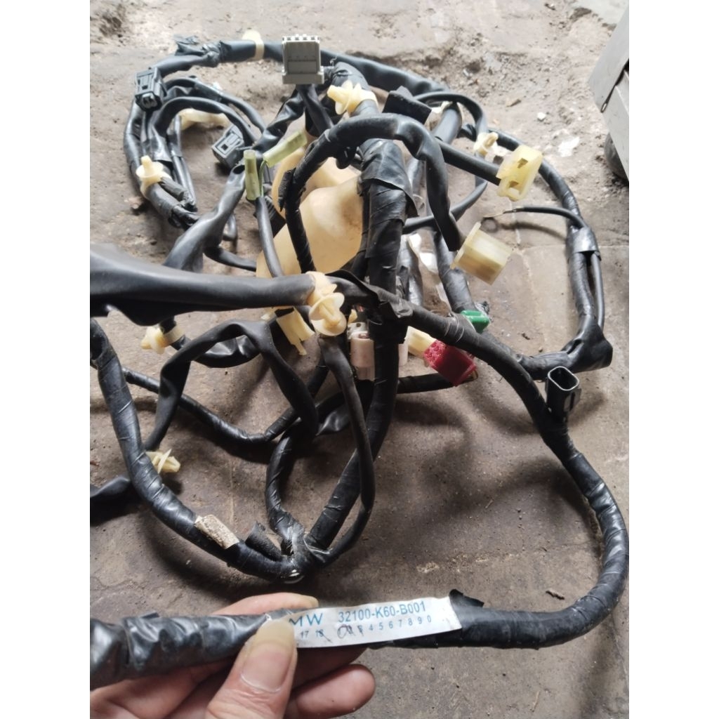 kbel bodi vario 125 led 2015-2017seri 32100-k60-B001 non iss