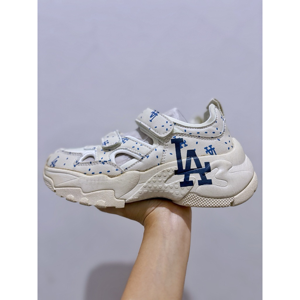 Sepatu Sandal MLB LA