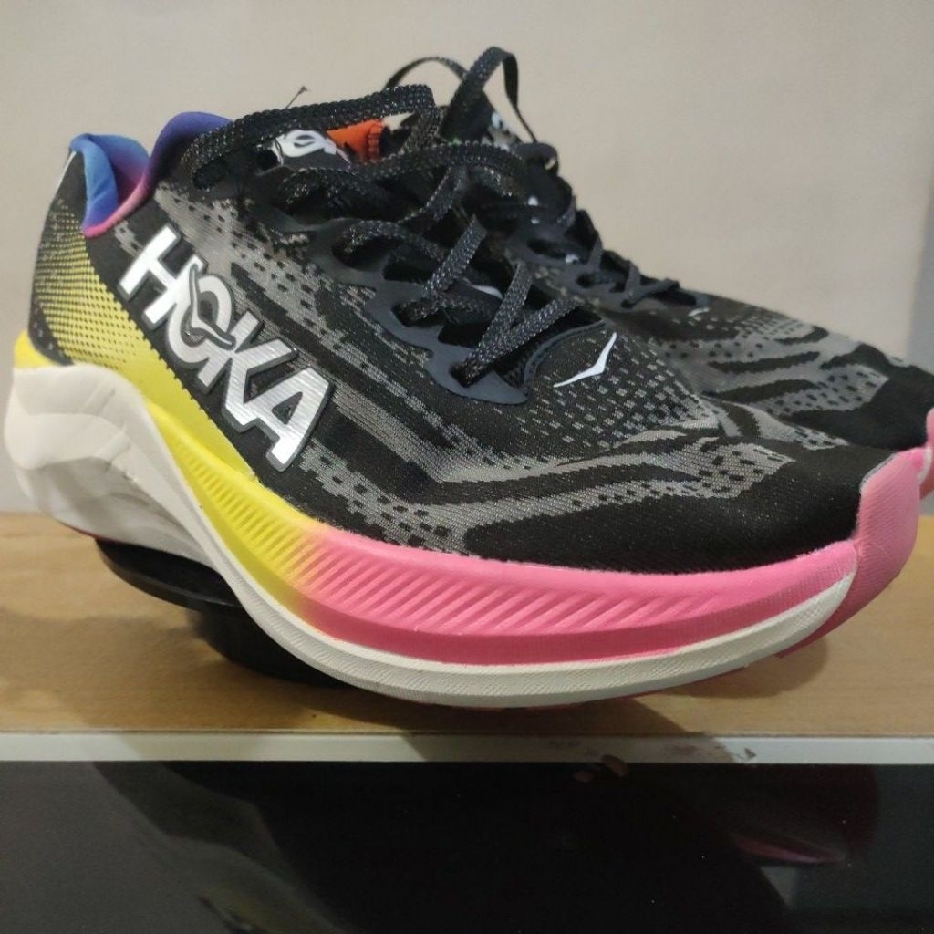 HOKA MACH X